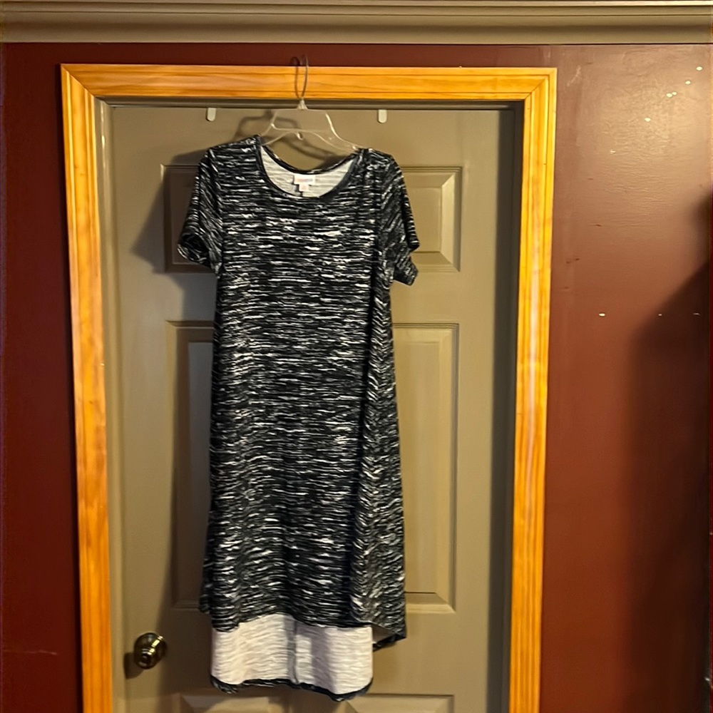 Brand new Lularoe dress/top with pocket